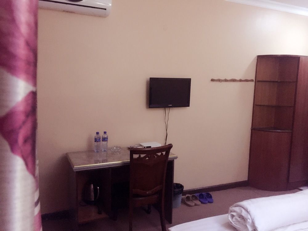 New Yuetan Hotel Dar es Salaam Exterior foto